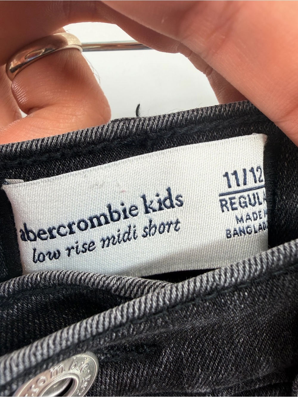 EUC Abercrombie Kids Black Wash Low Rise Midi Shorts - Picture 6 of 6